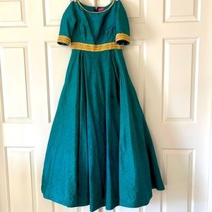 Elegant big flare boutique piece gown.